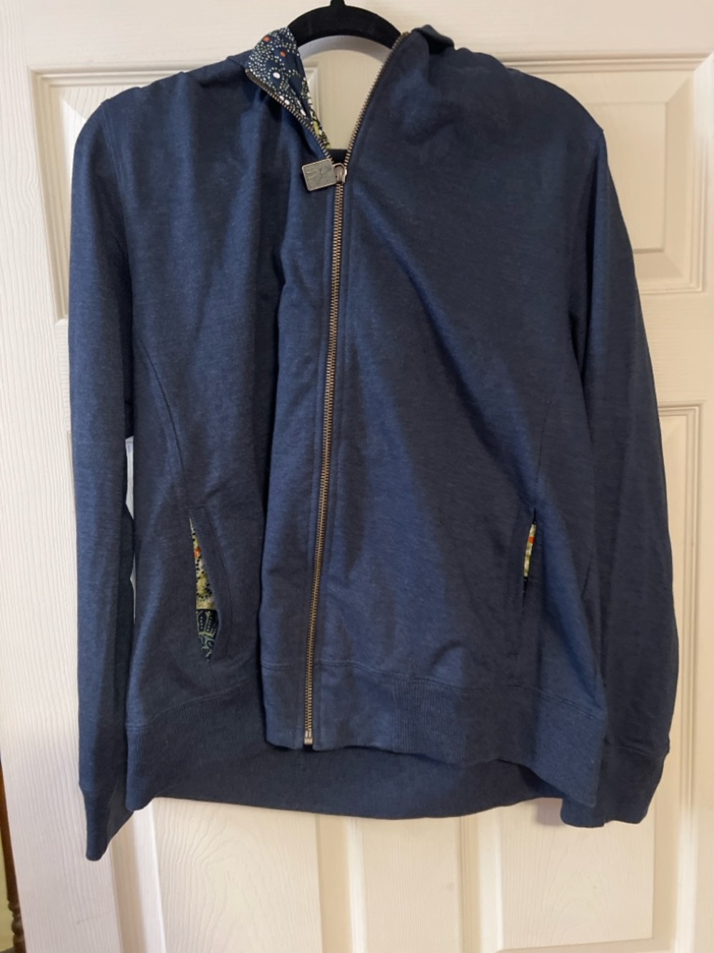 #341 Nilla Shields Navy Zip Up Hoodie Floral Lined Hood Boho Lightweight Jacket